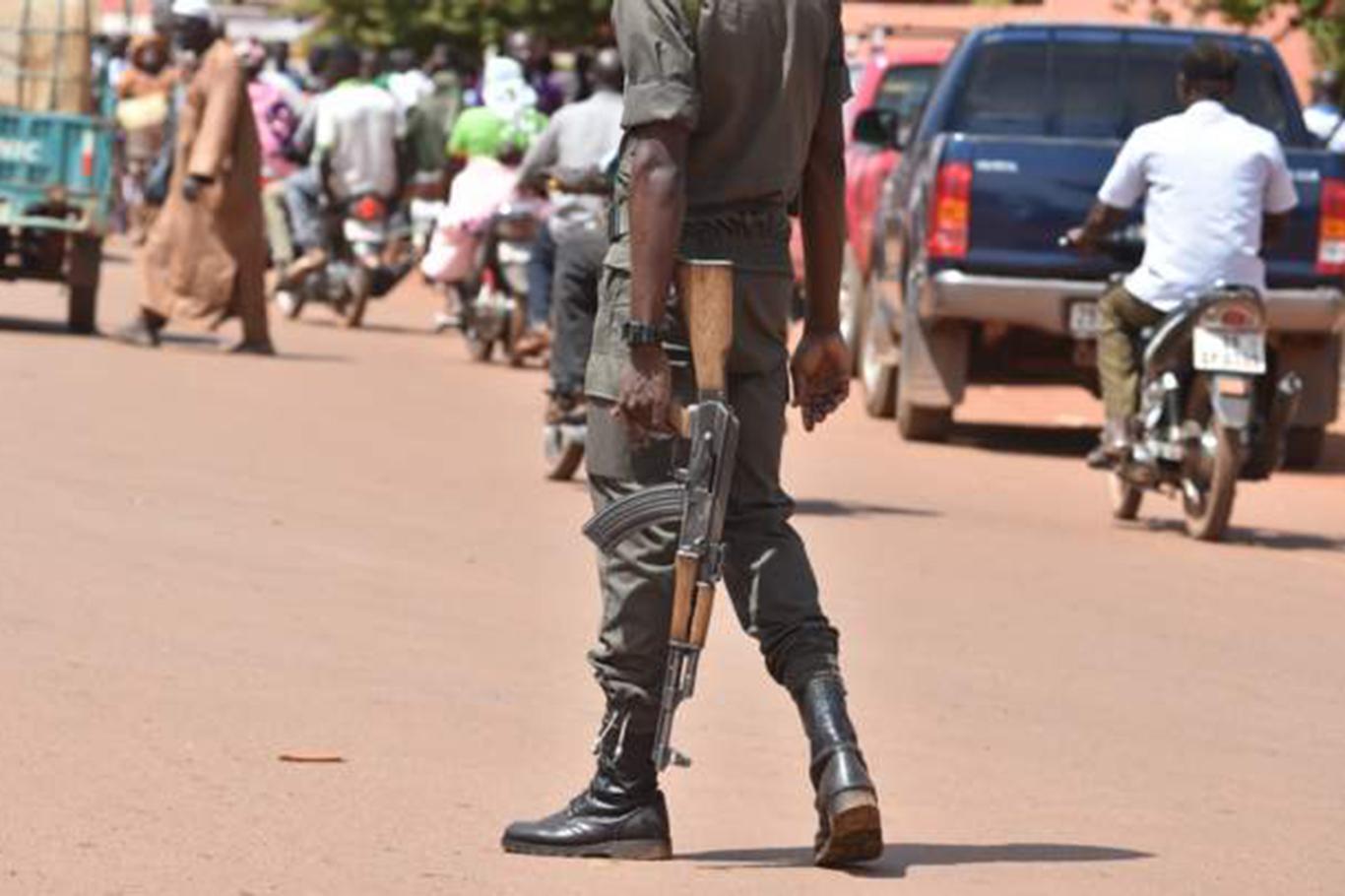 Burkina Faso'da ortaya çıkarılan bir toplu mezarda 180’den fazla ceset bulundu Burkina Faso'da ortaya çıkarılan bir toplu mezarda 180’den fazla ceset bulundu